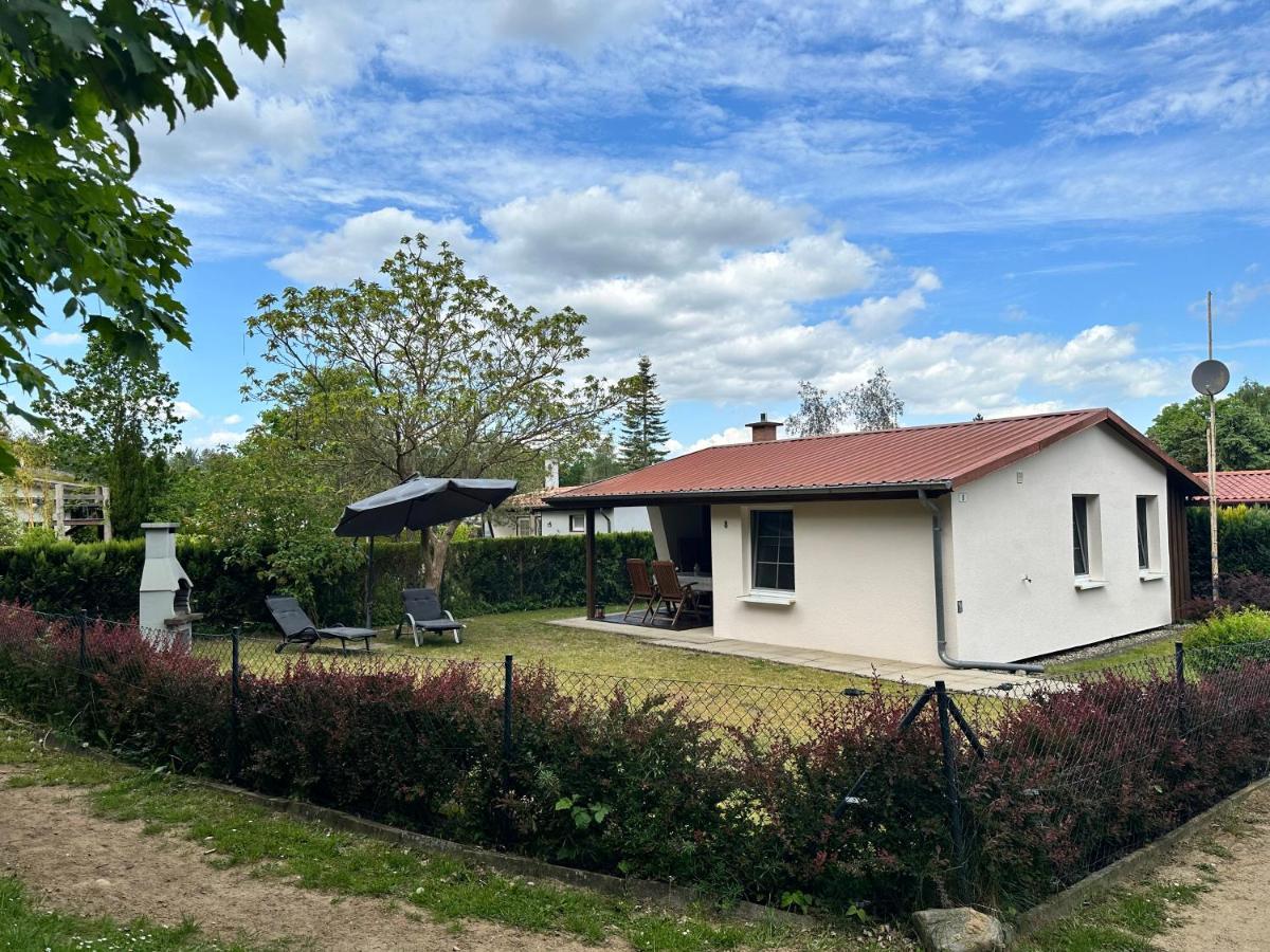Bungalow Am Dobbertiner See מראה חיצוני תמונה